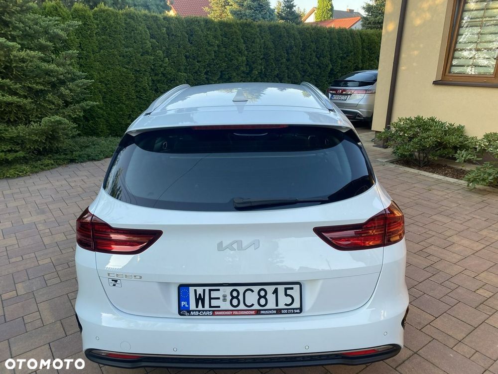 Kia Ceed 1.5 T-GDI M - 13