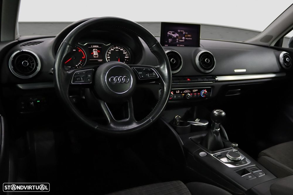 Audi A3 Sportback 1.6 TDI - 4