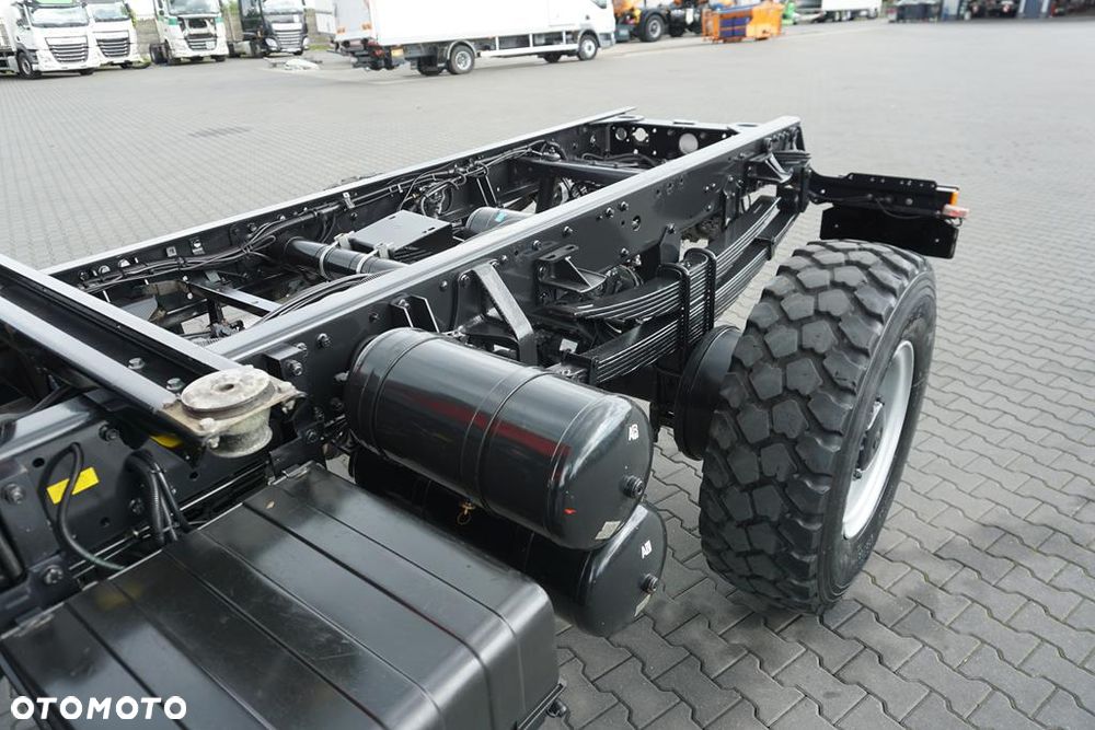 MAN / LE 220 / 4 X 4 / DOKA / DO ZABUDOWY / KAMPER - 35