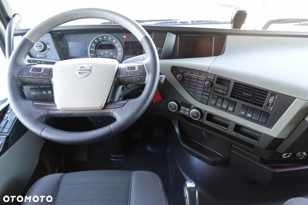 Volvo FH 500 / NISKA KABINA / I-SHIFT / OPONY 100% / - 27