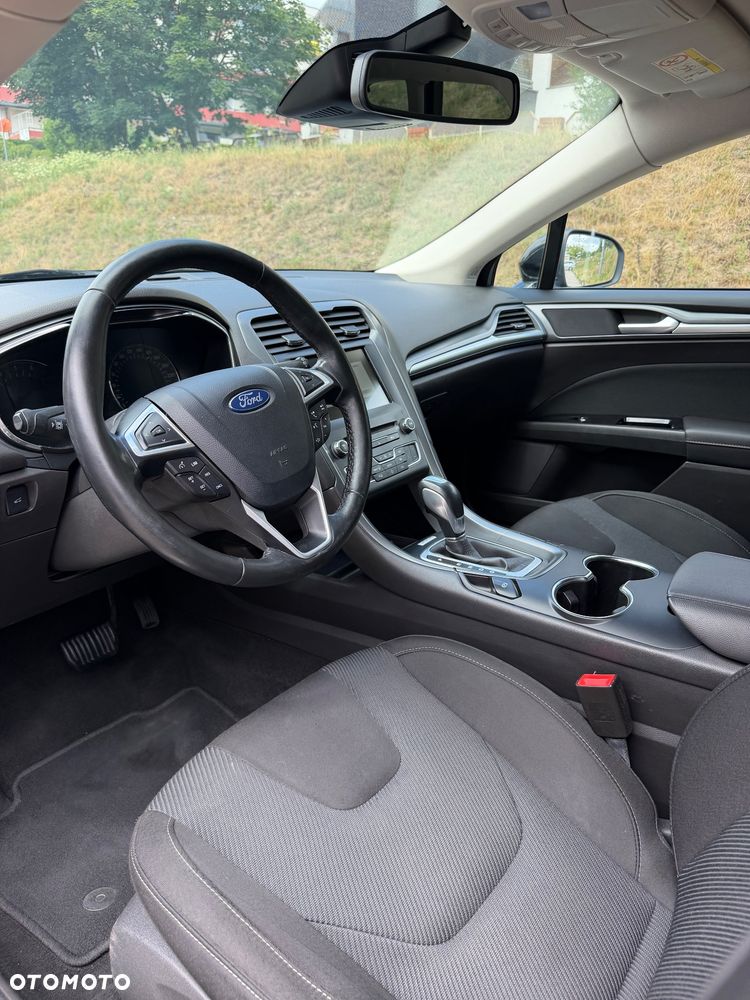 Ford Mondeo 2.0 TDCi Titanium PowerShift - 16