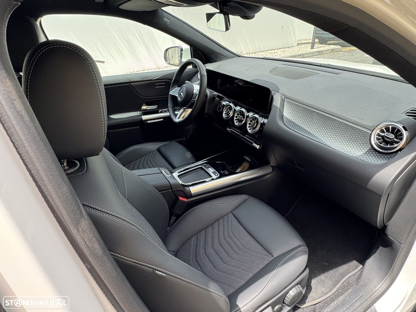 Mercedes-Benz EQA 300 4Matic Progressive - 6