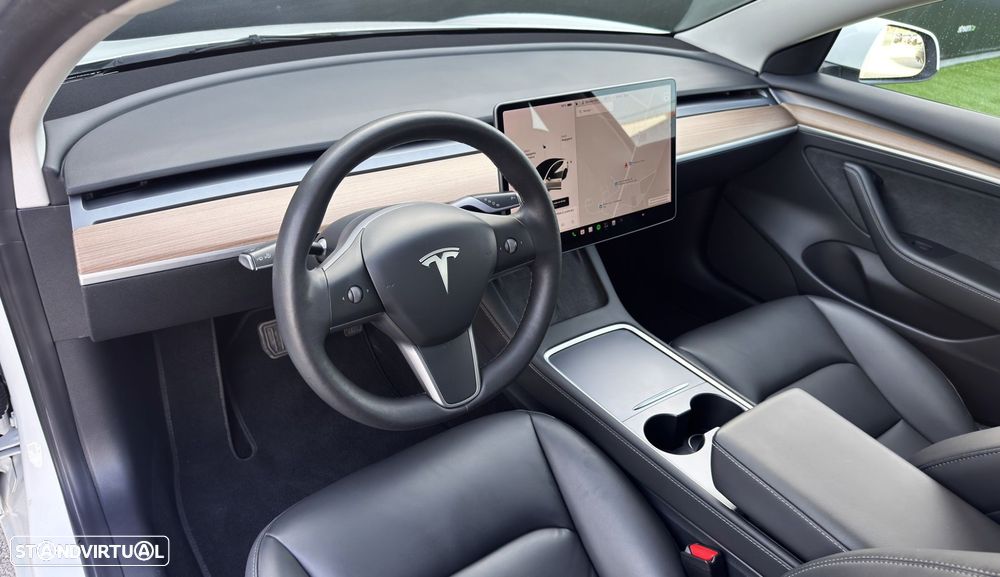 Tesla Model 3 Standard Range Plus RWD - 11