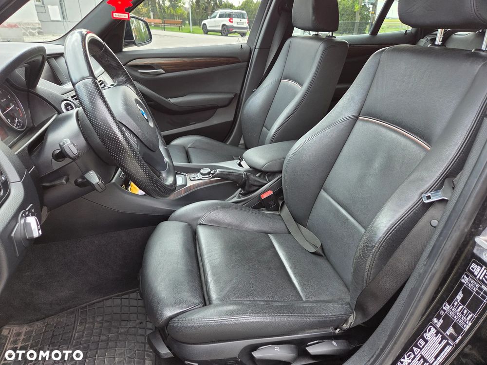 BMW X1 xDrive18d xLine - 10