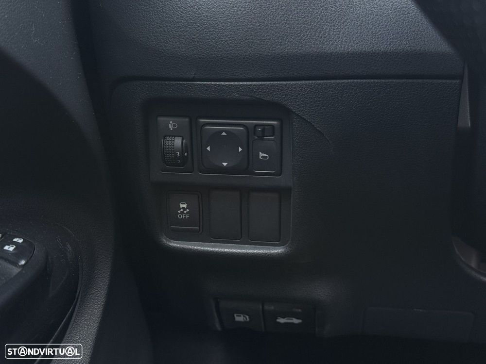 Nissan Juke 1.6 N-Connecta Xtronic - 9