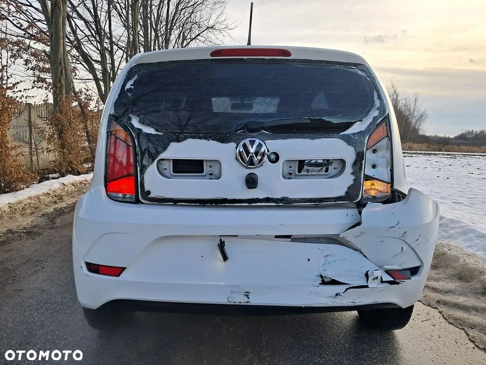 Volkswagen up! Active - 12