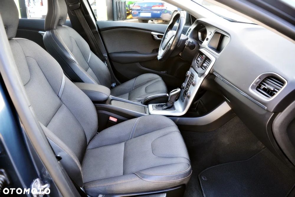 Volvo V40 Cross Country D2 Geartronic Momentum - 7