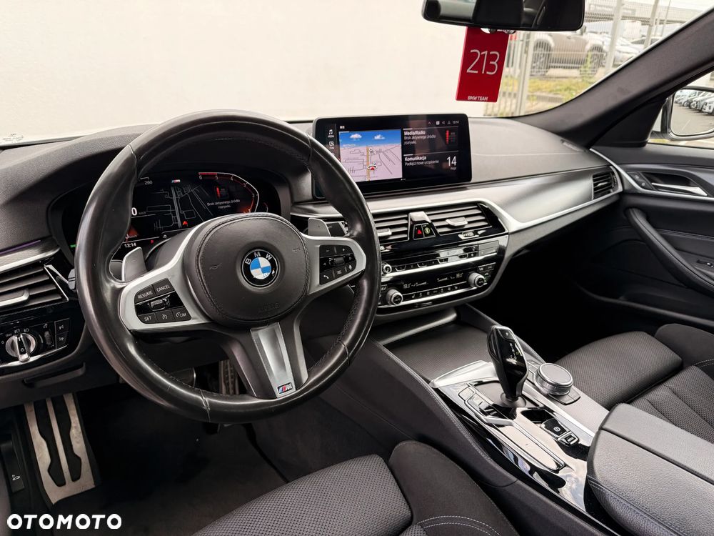 BMW Seria 5 520d xDrive M Sport sport - 26
