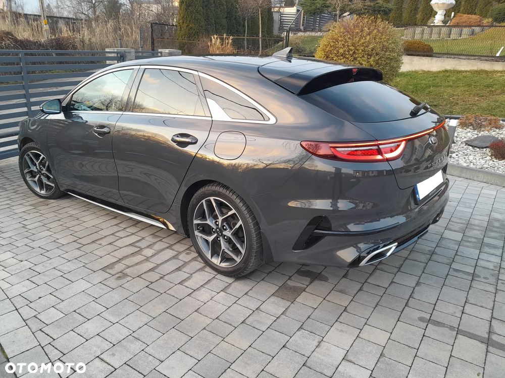 Kia ProCeed 1.4 T-GDI OPF GT LINE - 21