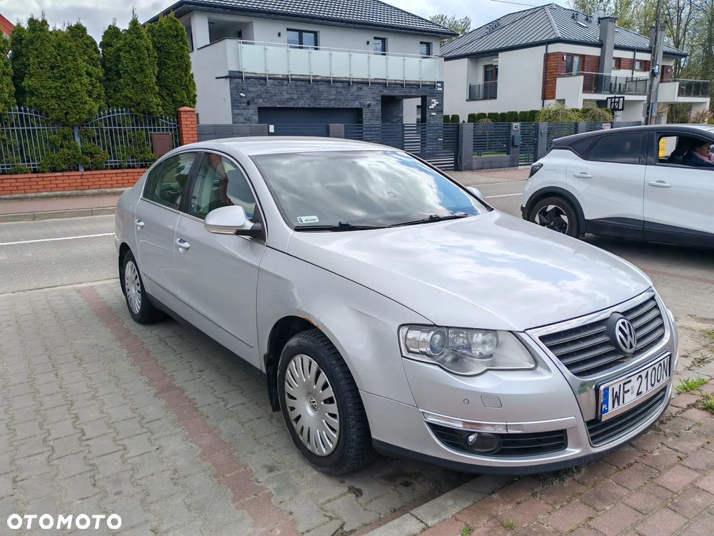 Volkswagen Passat - 16
