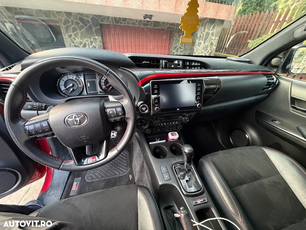 Toyota Hilux 2.8D 204CP 4x4 Double Cab AT GR Sport II - 12