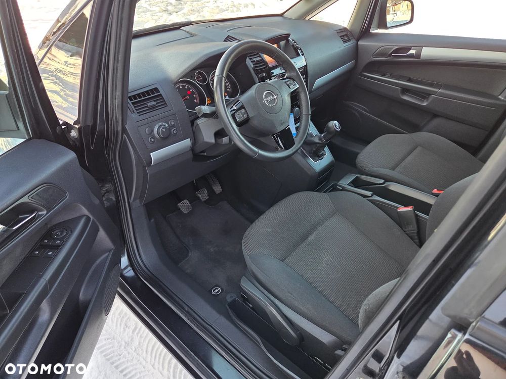 Opel Zafira 1.8 Family - 11