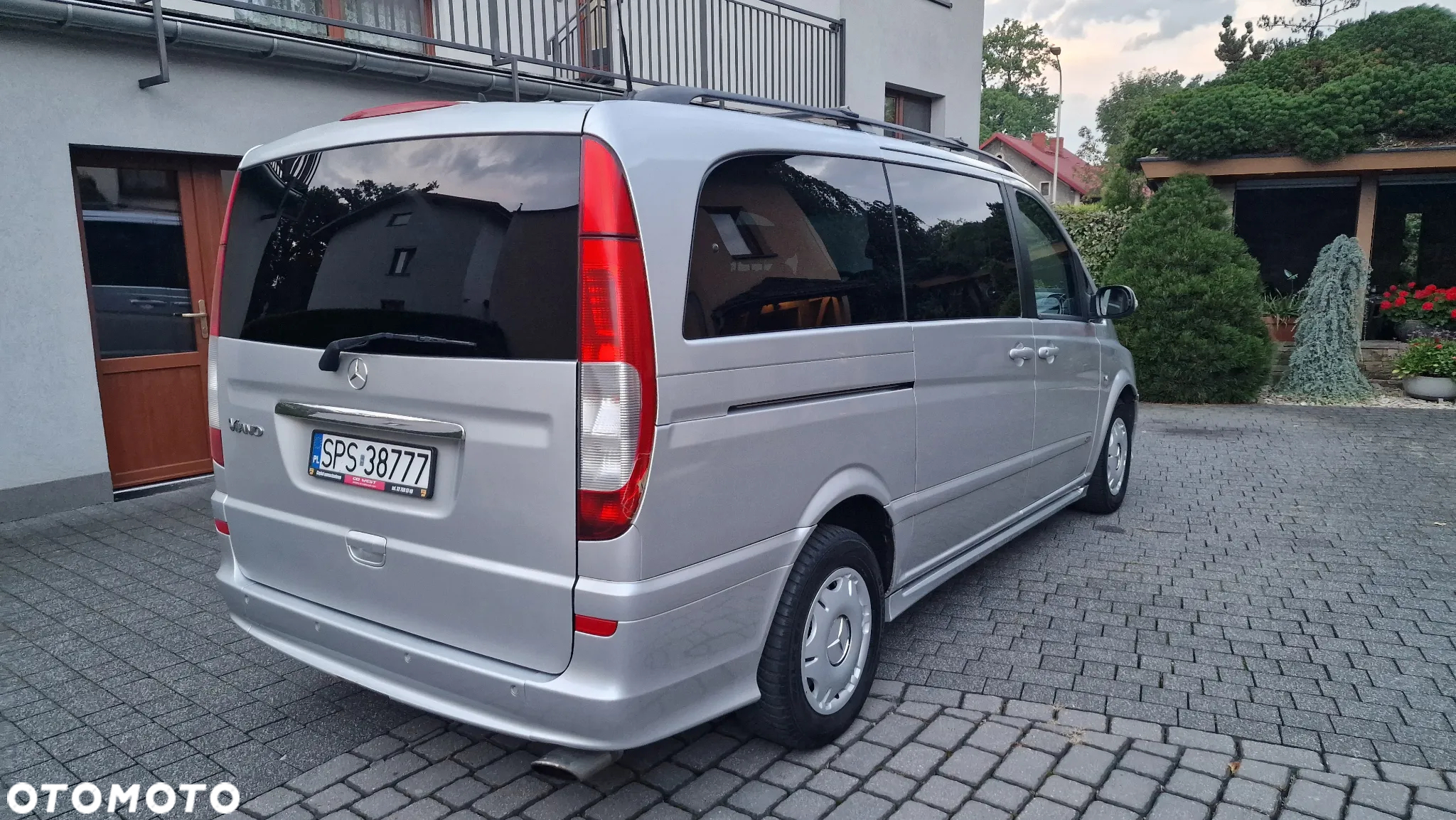 Mercedes-Benz Viano - 6