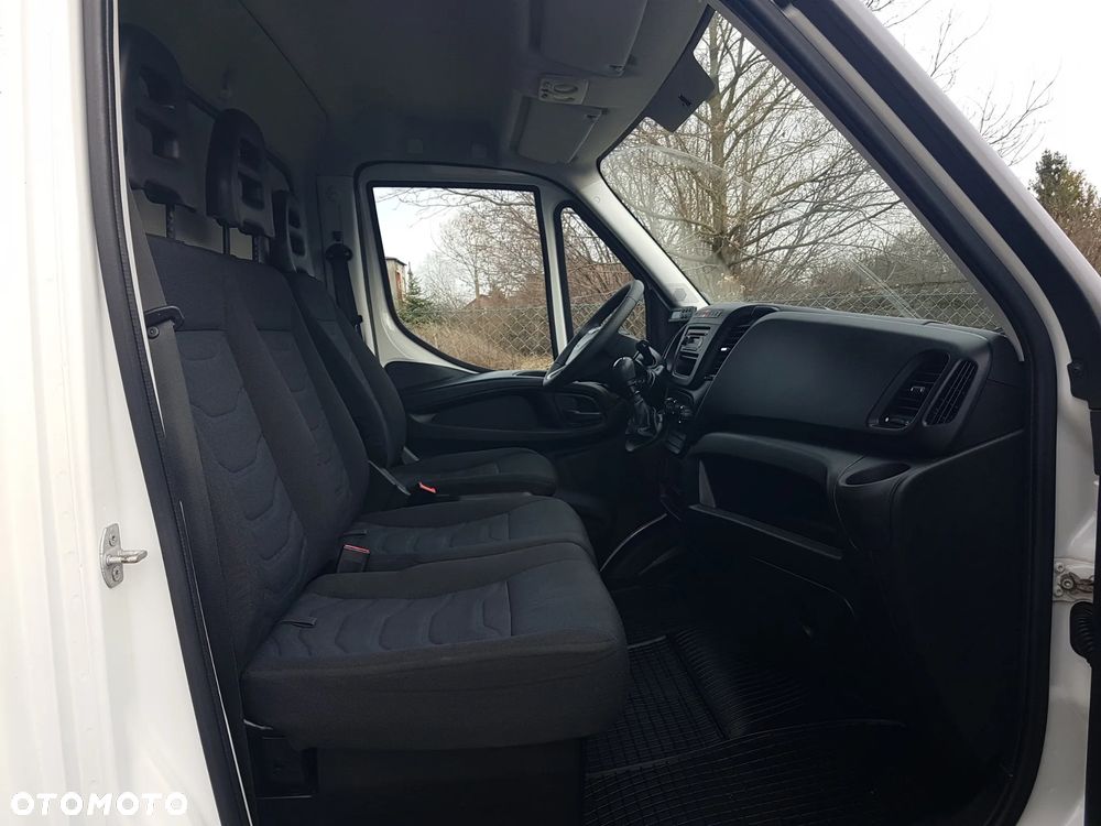 Iveco DAILY 6EP CHŁODNIA MROŹNIA IZOTERMA AGREGAT THERMO KING V-200 MAX GRZANIE 35S15 - 23