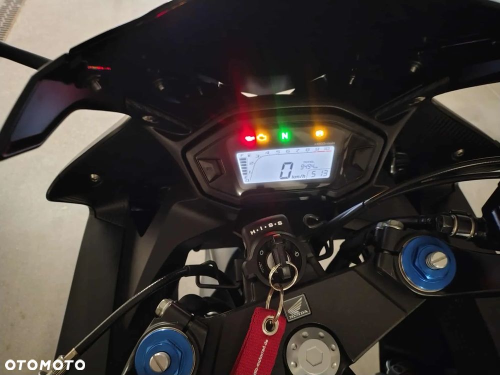 Honda CBR - 17