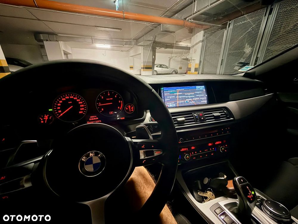 BMW Seria 5 525d xDrive - 20