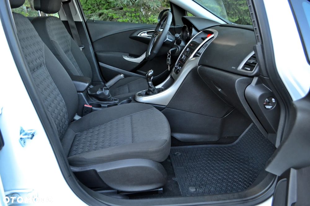 Opel Astra - 24