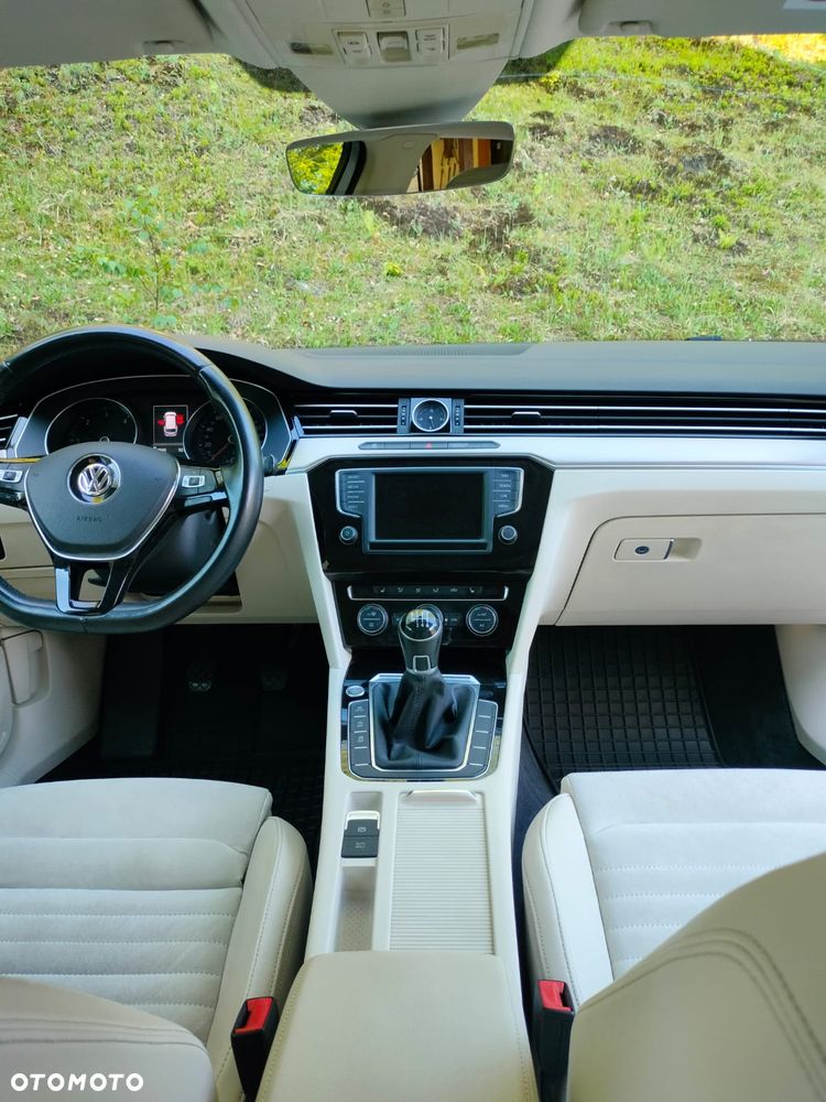 Volkswagen Passat 2.0 TDI BMT 4Mot Highline - 13