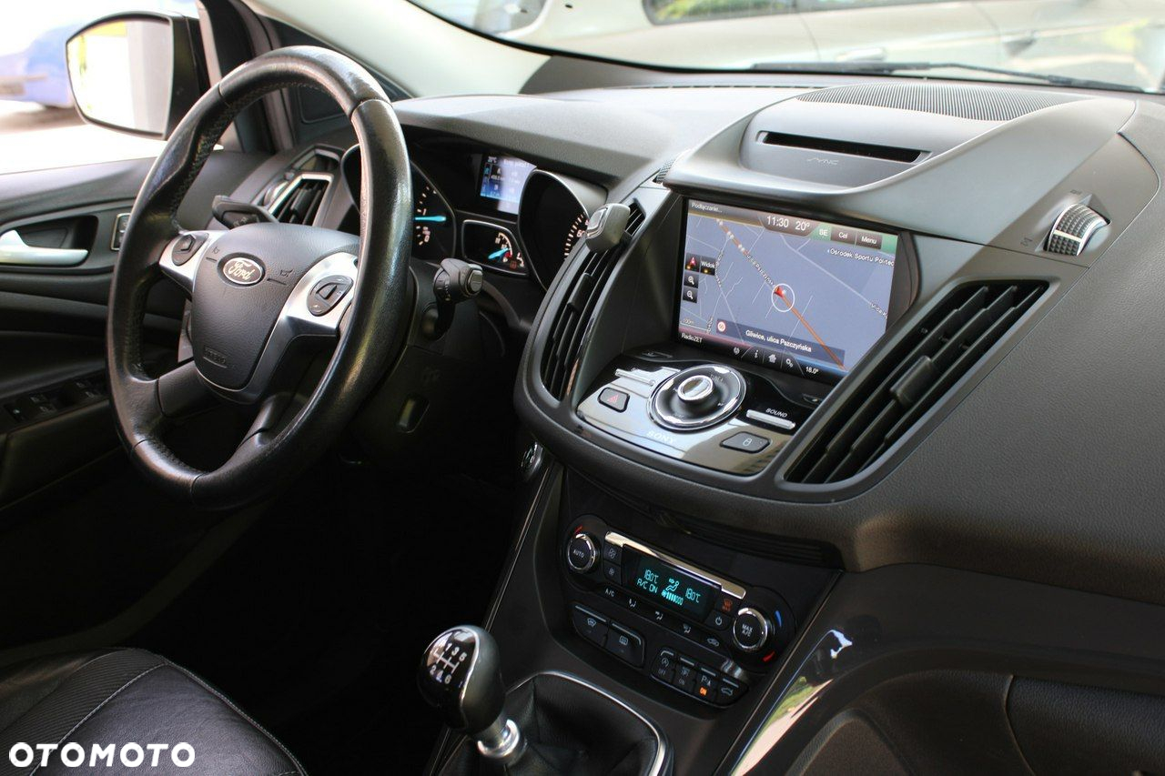 Ford Kuga 2.0 TDCi 4WD Titanium - 24