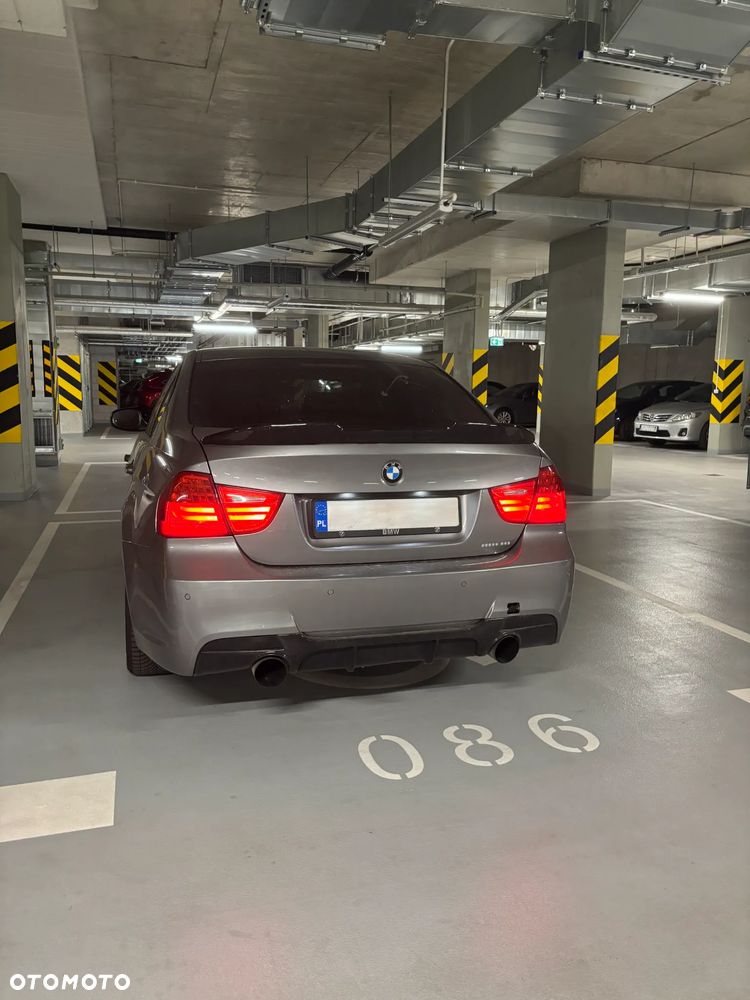 BMW Seria 3 320i - 14