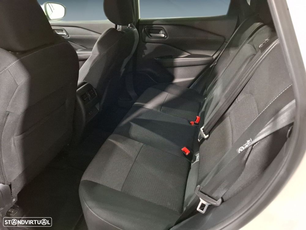 Nissan Qashqai 1.3 DIG-T N-Connecta LED - 9