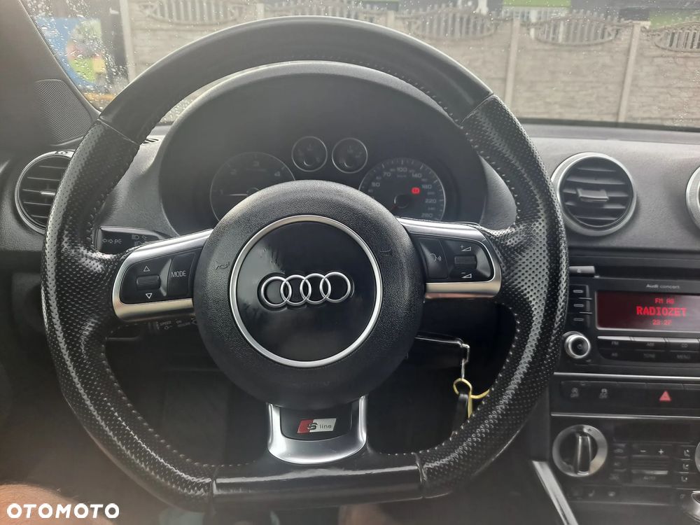 Audi A3 Cabrio 2.0 TDI DPF S tronic S Line Sportpaket - 11