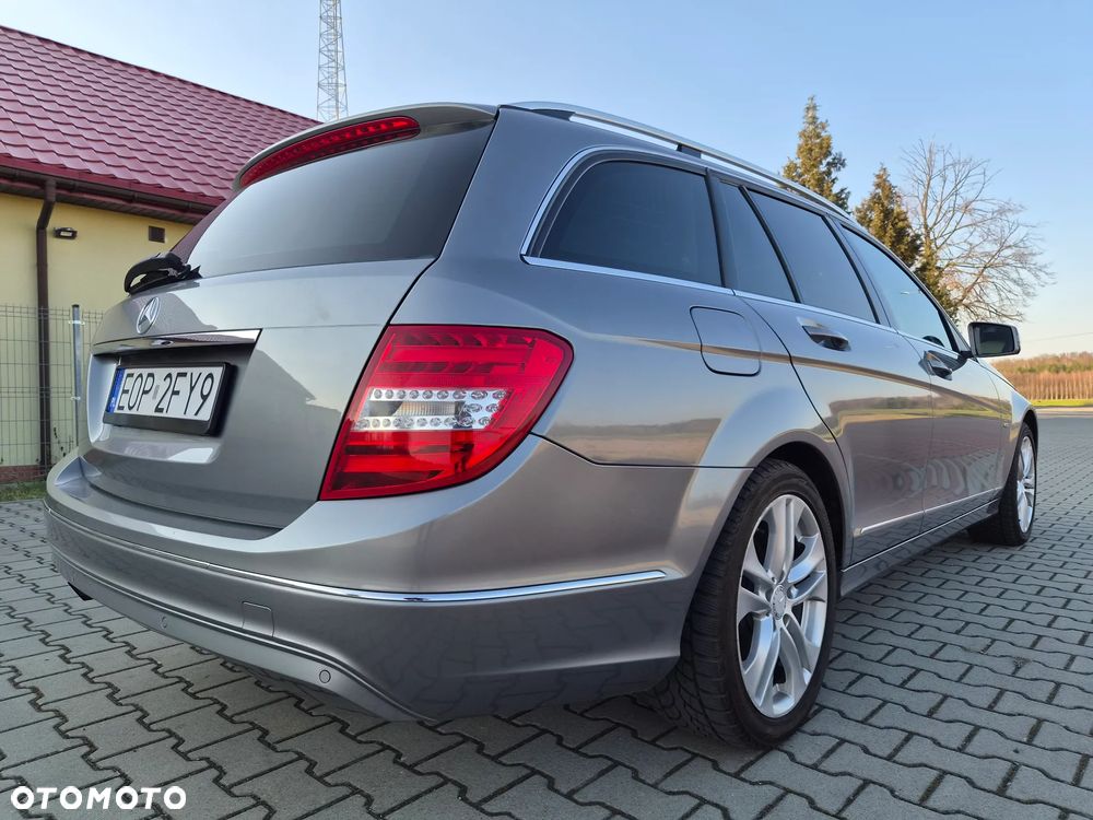 Mercedes-Benz Klasa C 180 BlueEFFICIENCY Avantgarde - 18