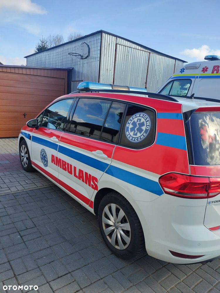 Volkswagen Touran - 4