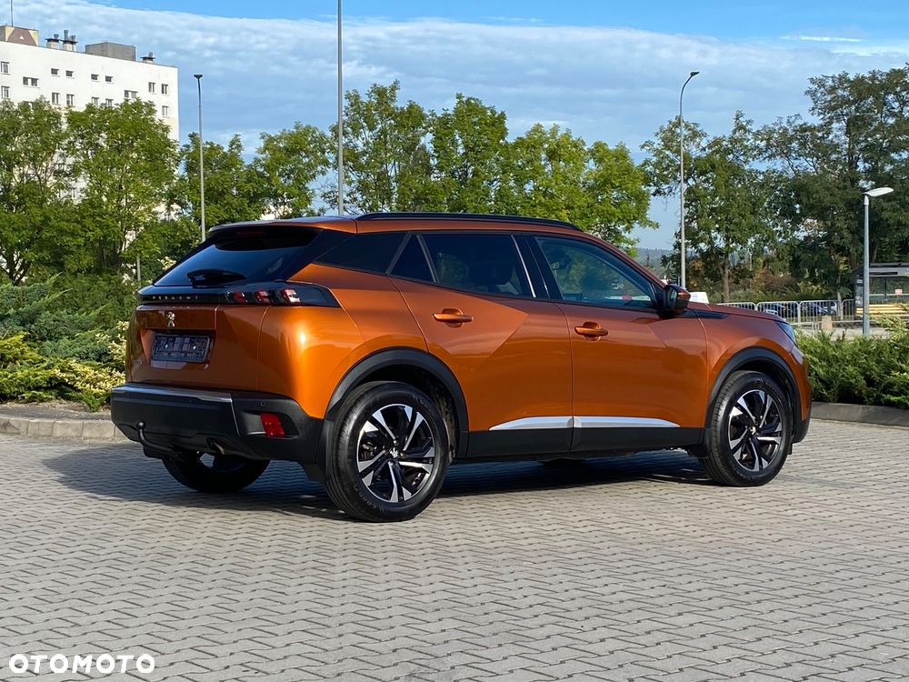 Peugeot 2008 1.5 BlueHDi Allure S&S - 16
