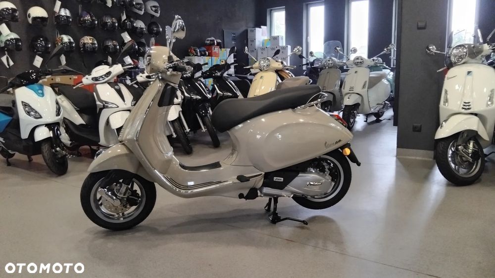 Vespa Primavera - 4