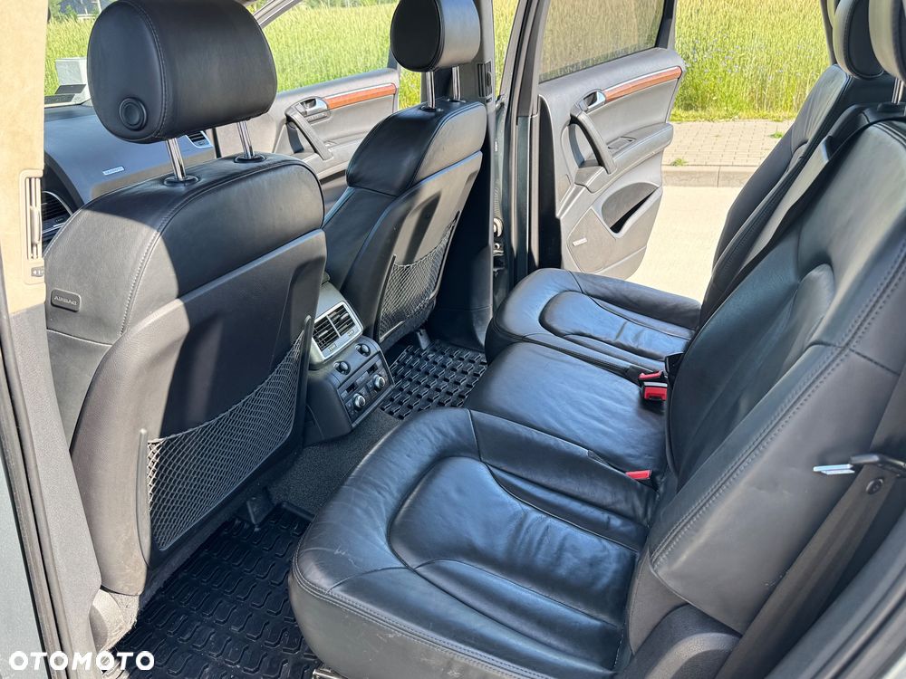 Audi Q7 - 9