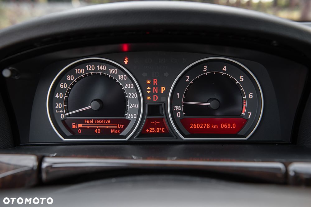 BMW Seria 7 - 19