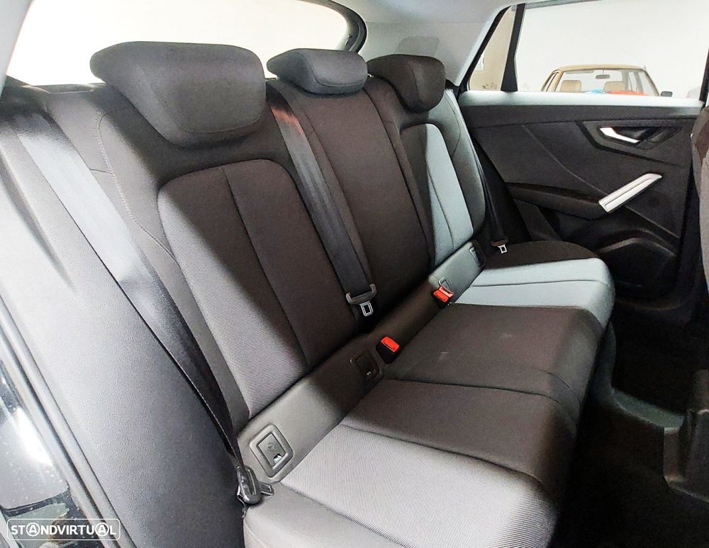 Audi Q2 30 TDI Advanced - 12