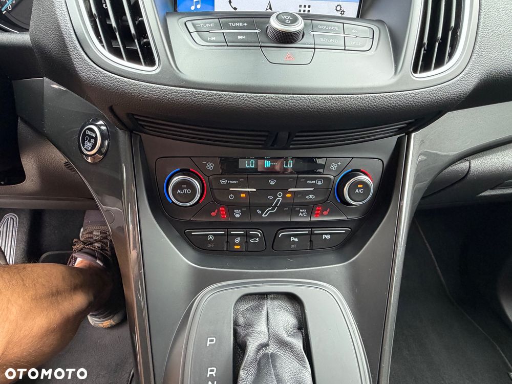 Ford C-MAX 1.5 EcoBoost Start-Stop-System Titanium - 32