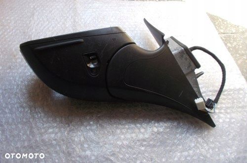 Mercedes C klasa W206 2021+ LEWE LUSTERKO 14 PIN - 2