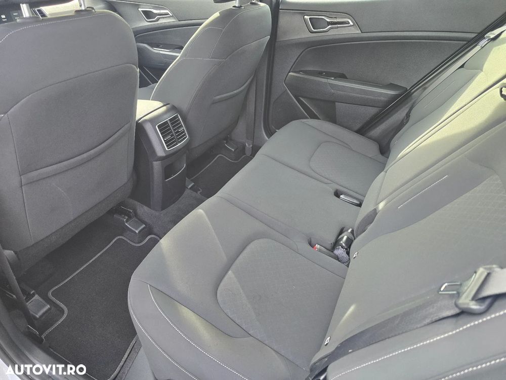 Kia Sportage 1.6 CRDI 2WD Eco-Dynamics+ (48V M-H) Black Edition - 10