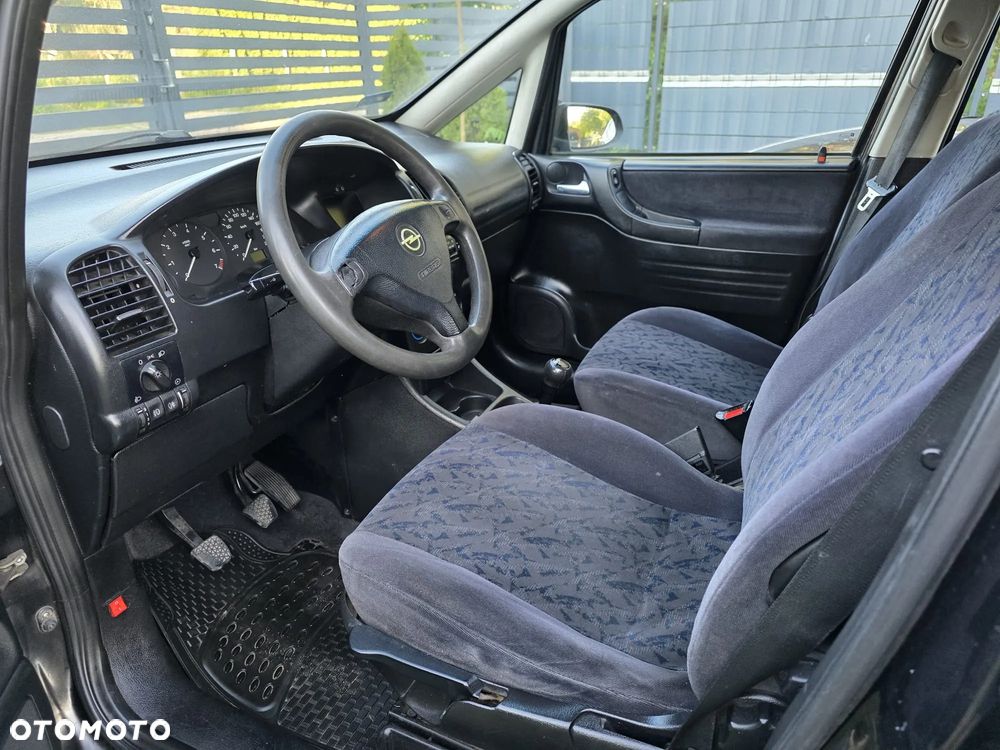 Opel Zafira 1.6 16V Elegance - 9