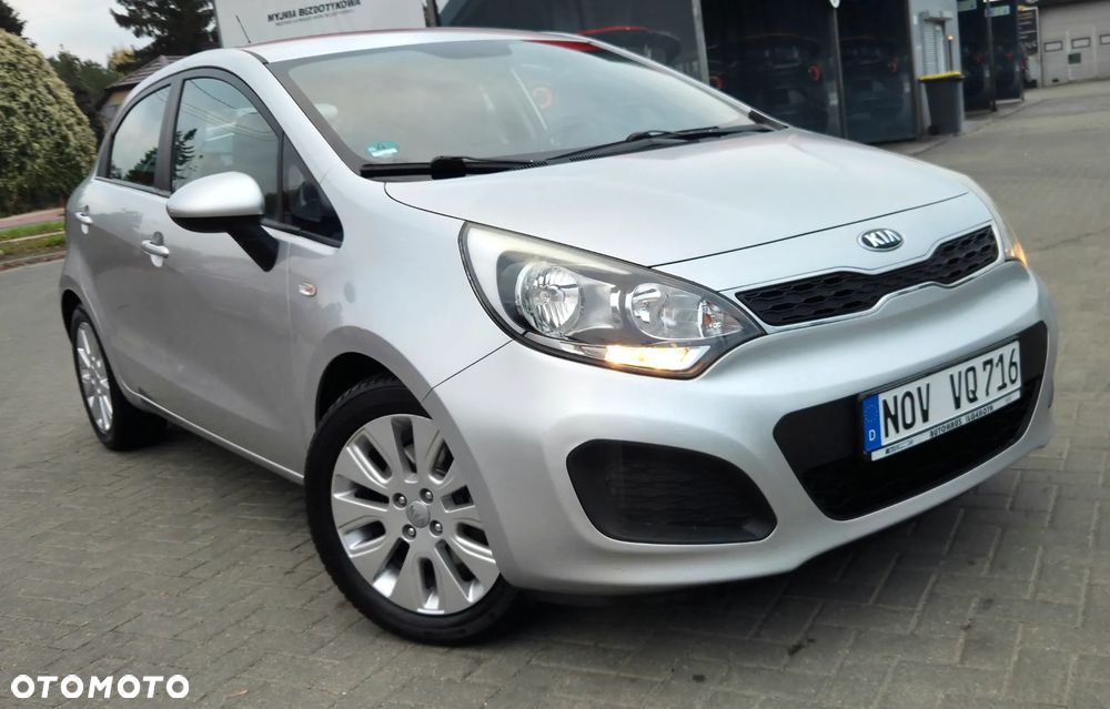 Kia Rio 1.2 Dream Team Edition - 21