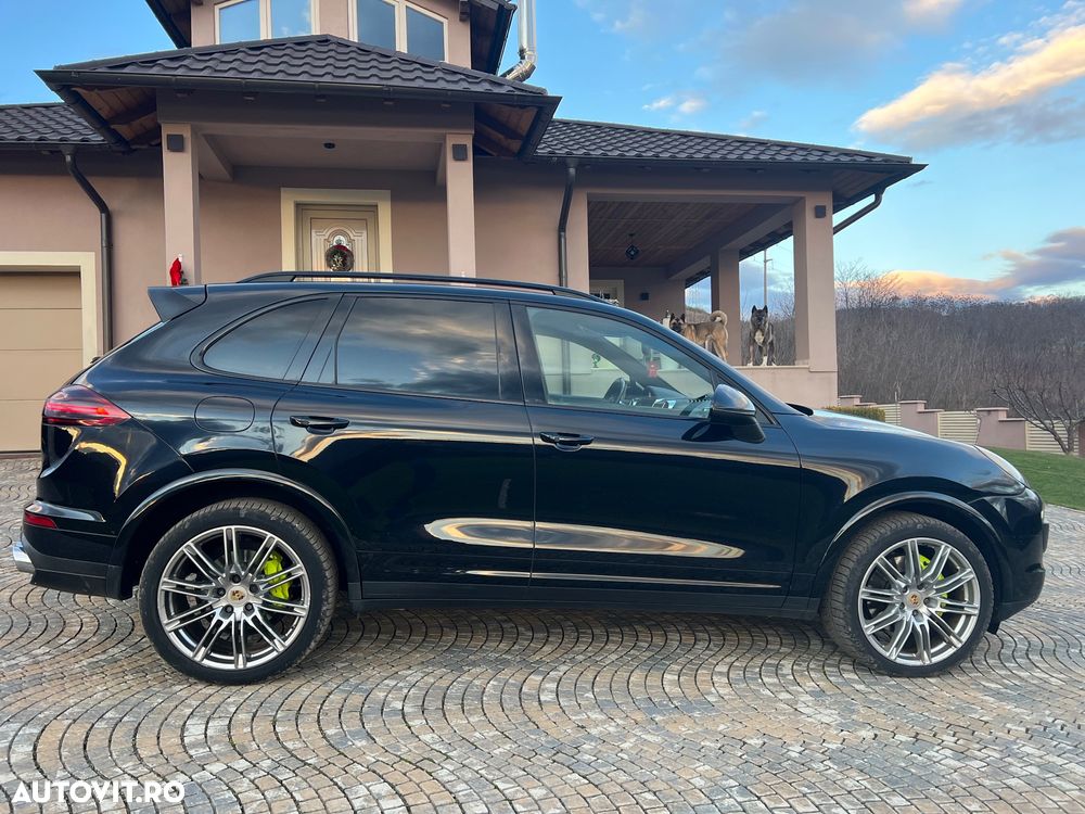 Porsche Cayenne S E-Hybrid Platinum Edition - 7