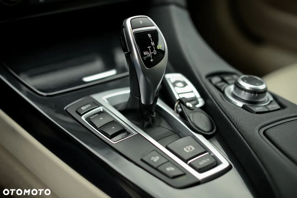 BMW Seria 6 650i xDrive - 31