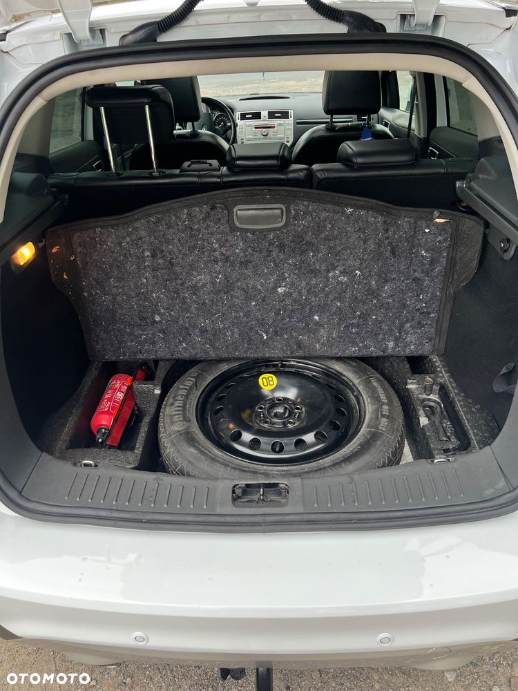 Ford Kuga 2.0 TDCi 4x4 Titanium - 17