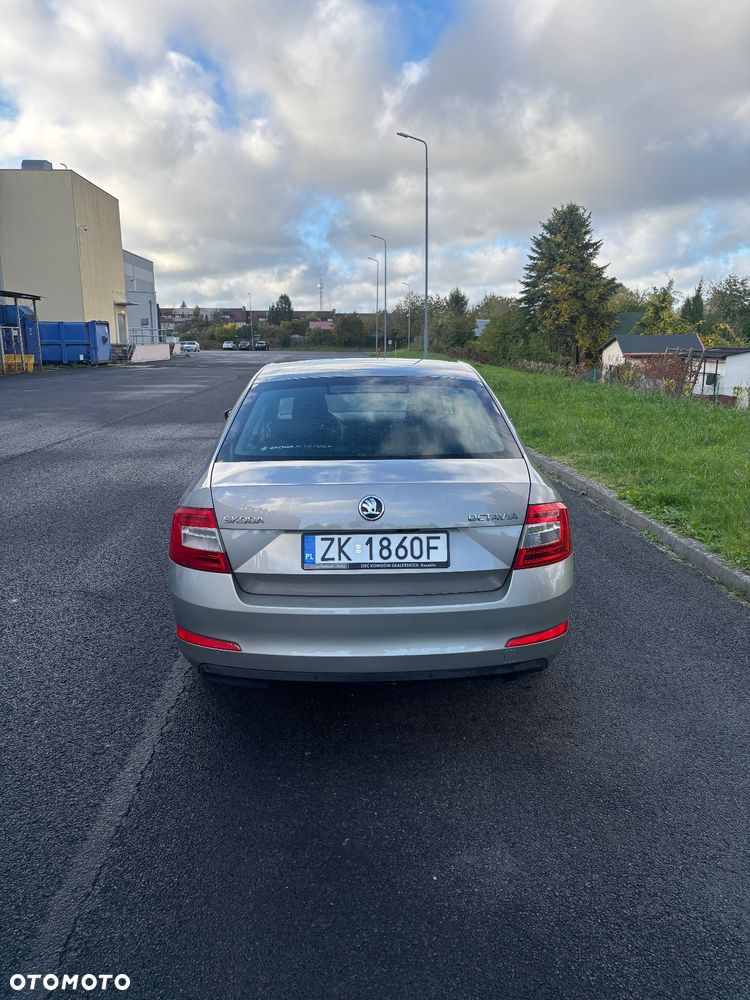Skoda Octavia 1.4 TSI Ambition - 4