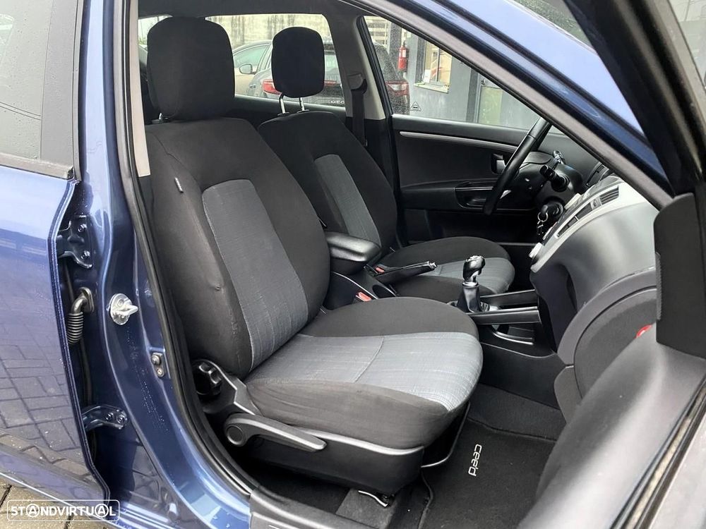 Kia Ceed SW 1.6 CRDi EX ISG - 5