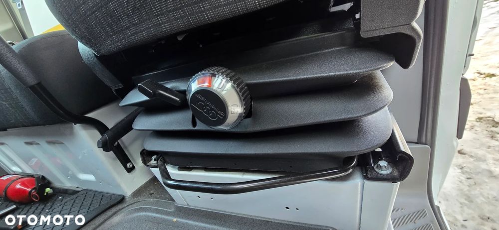 Mercedes-Benz Sprinter 319 - 9