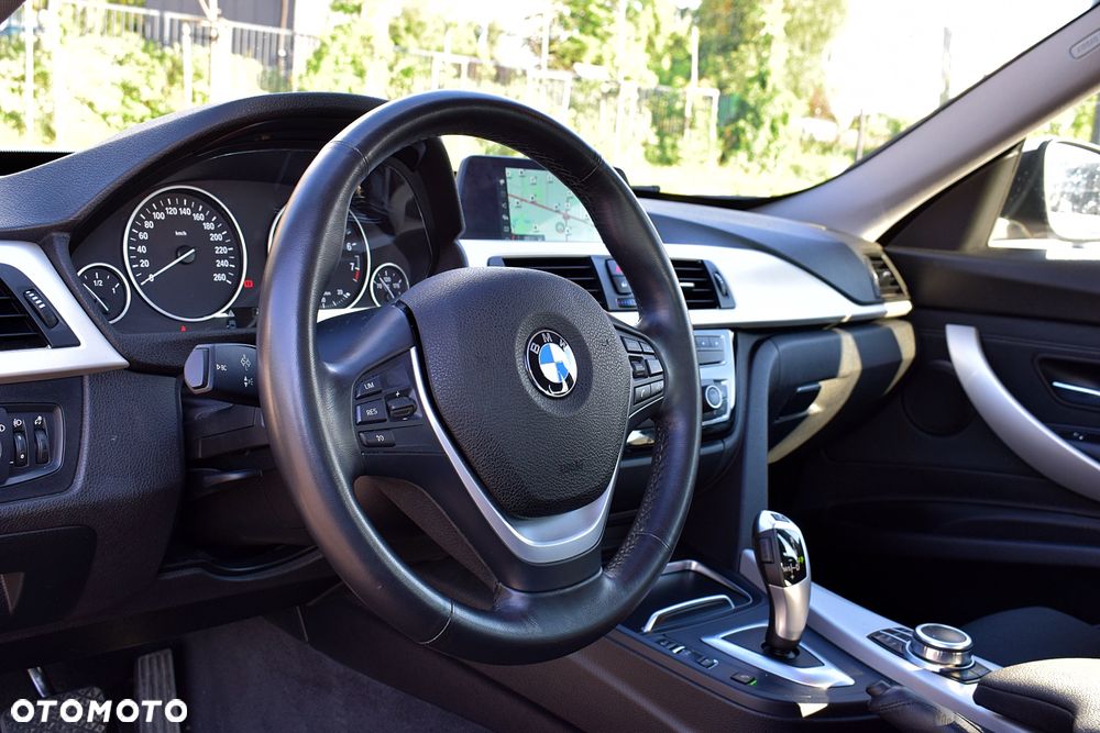 BMW 3GT 320i Advantage - 4