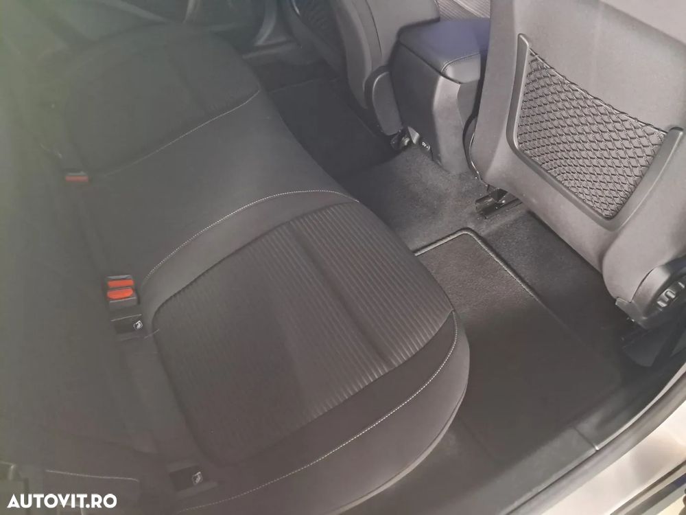 Ford Focus - 19