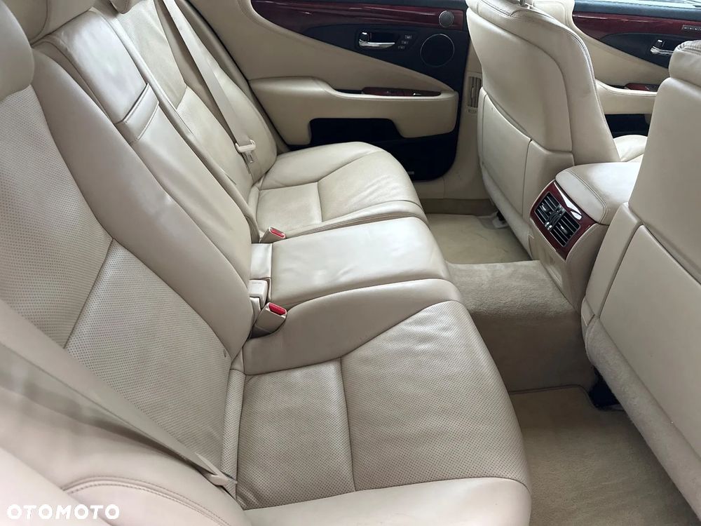 Lexus LS ver-1-2-comfort - 26