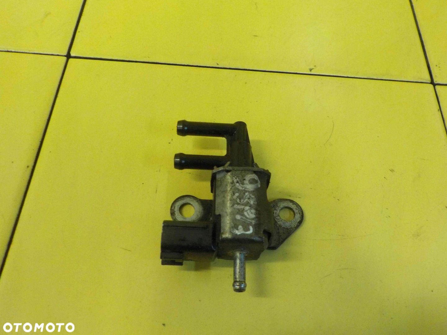 JUKE QASHQAI X-TRAIL 1.6 DIG-T 14r MR16 zawor podcisnienia K5T48584 - 1