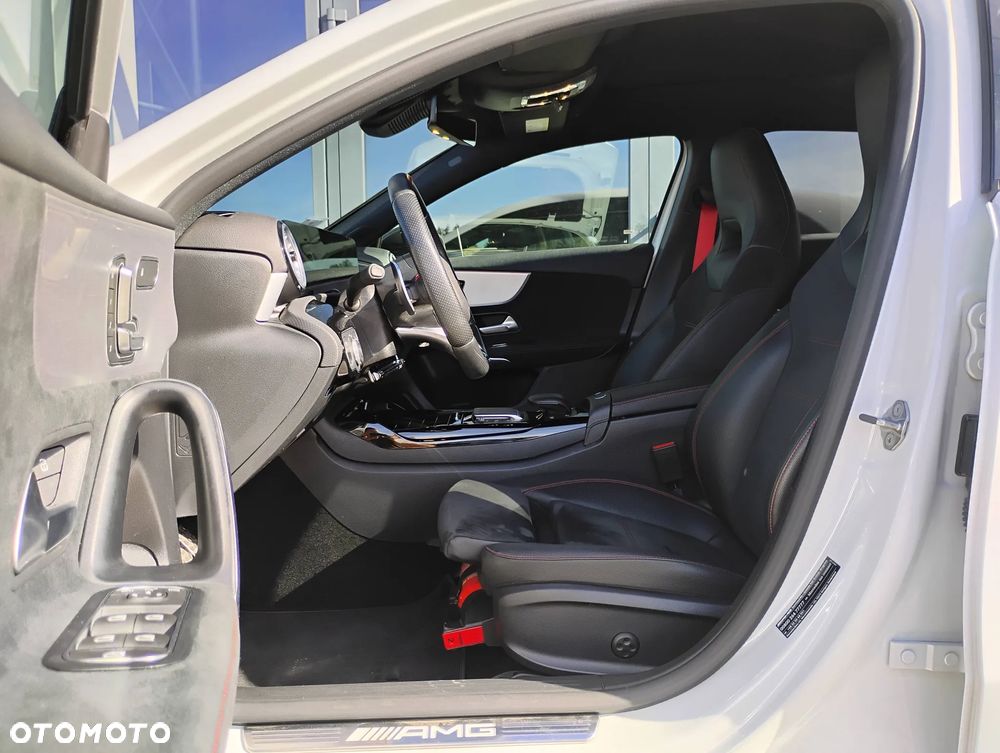 Mercedes-Benz Klasa A 35 AMG 4-Matic 7G-DCT - 12