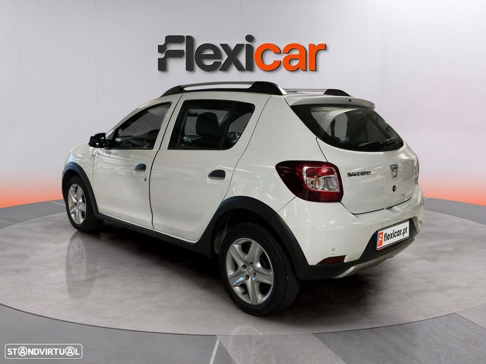 Dacia Sandero - 5